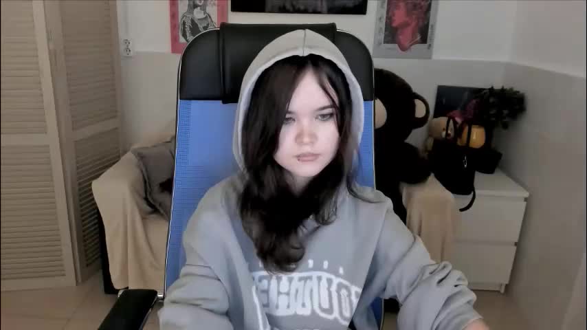 elainebeness Cam Model Chat October 1, 2025