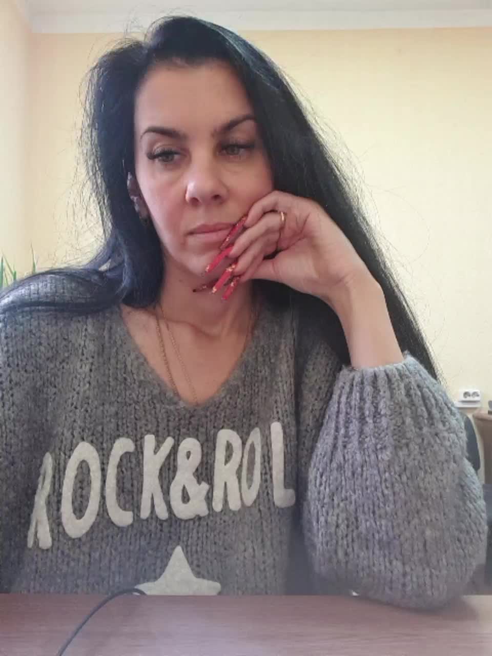 -France- Cam Model Chat October 1, 2025