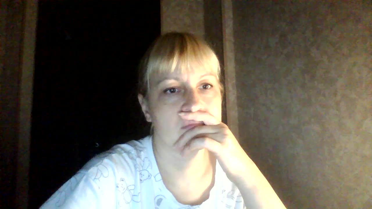 krisss2016 Cam Model Chat October 1, 2025