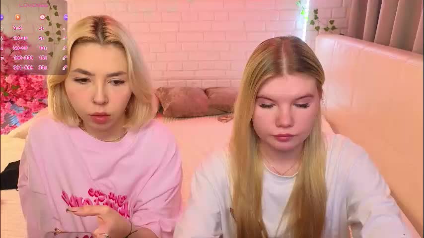 _ramune_ Cam Model Chat October 1, 2025