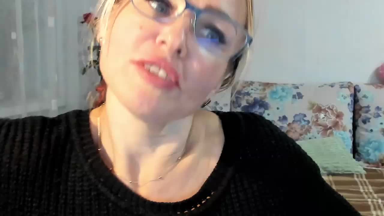 Lisa1225 Cam Model Chat October 1, 2025