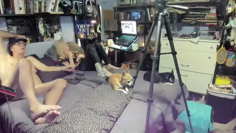 pink_black Cam Model Chat October 1, 2025