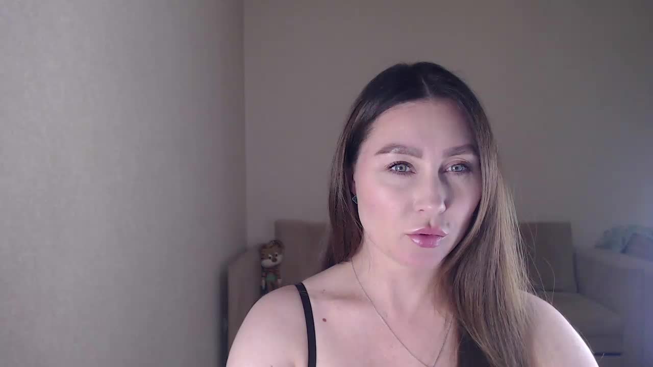 bigstarxxx Cam Model Chat October 1, 2025