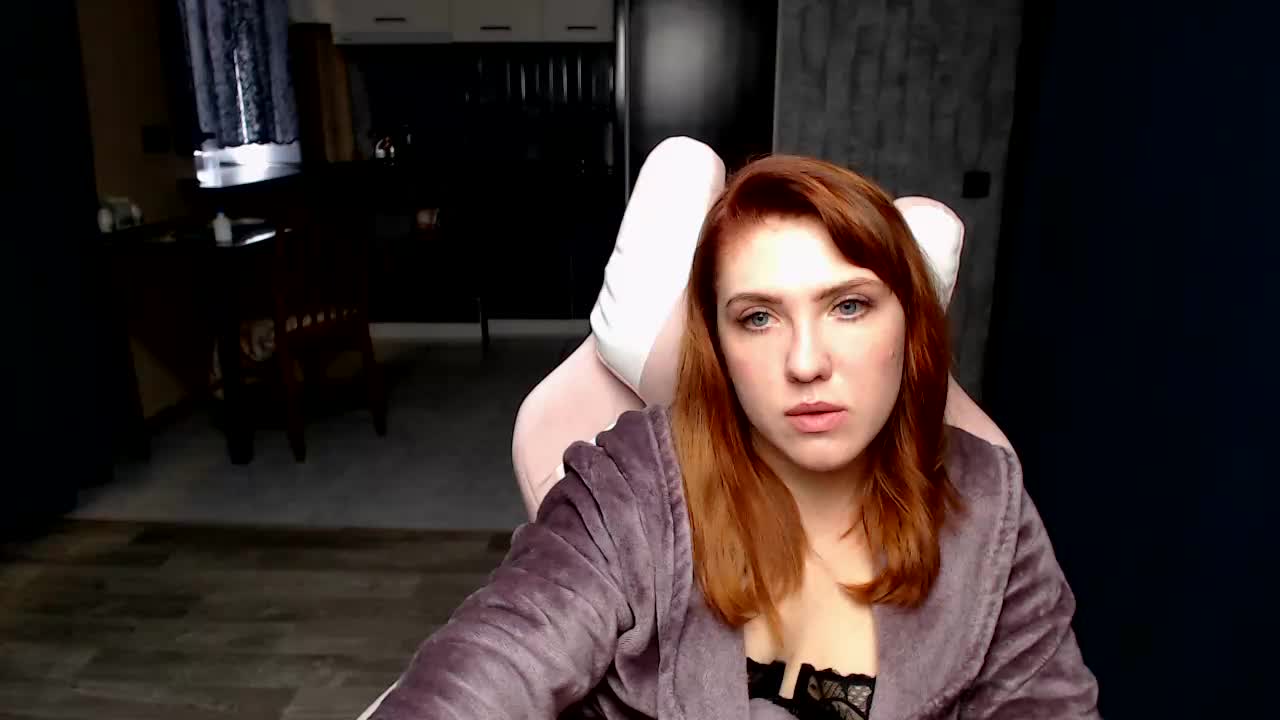 Regimasmile Cam Model Chat October 1, 2025