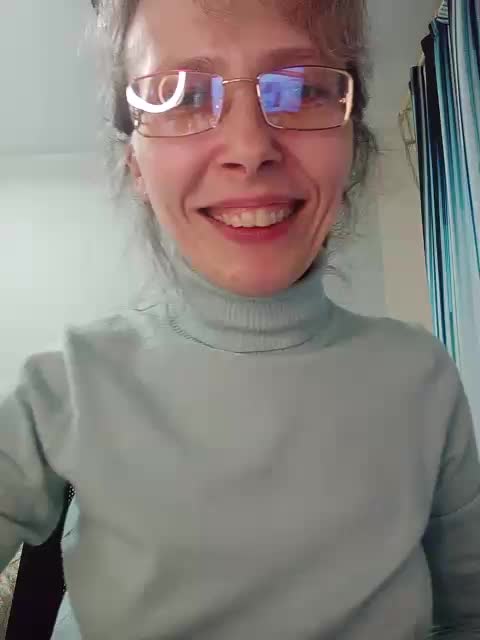 -Queen-Margo- Cam Model Chat October 1, 2025
