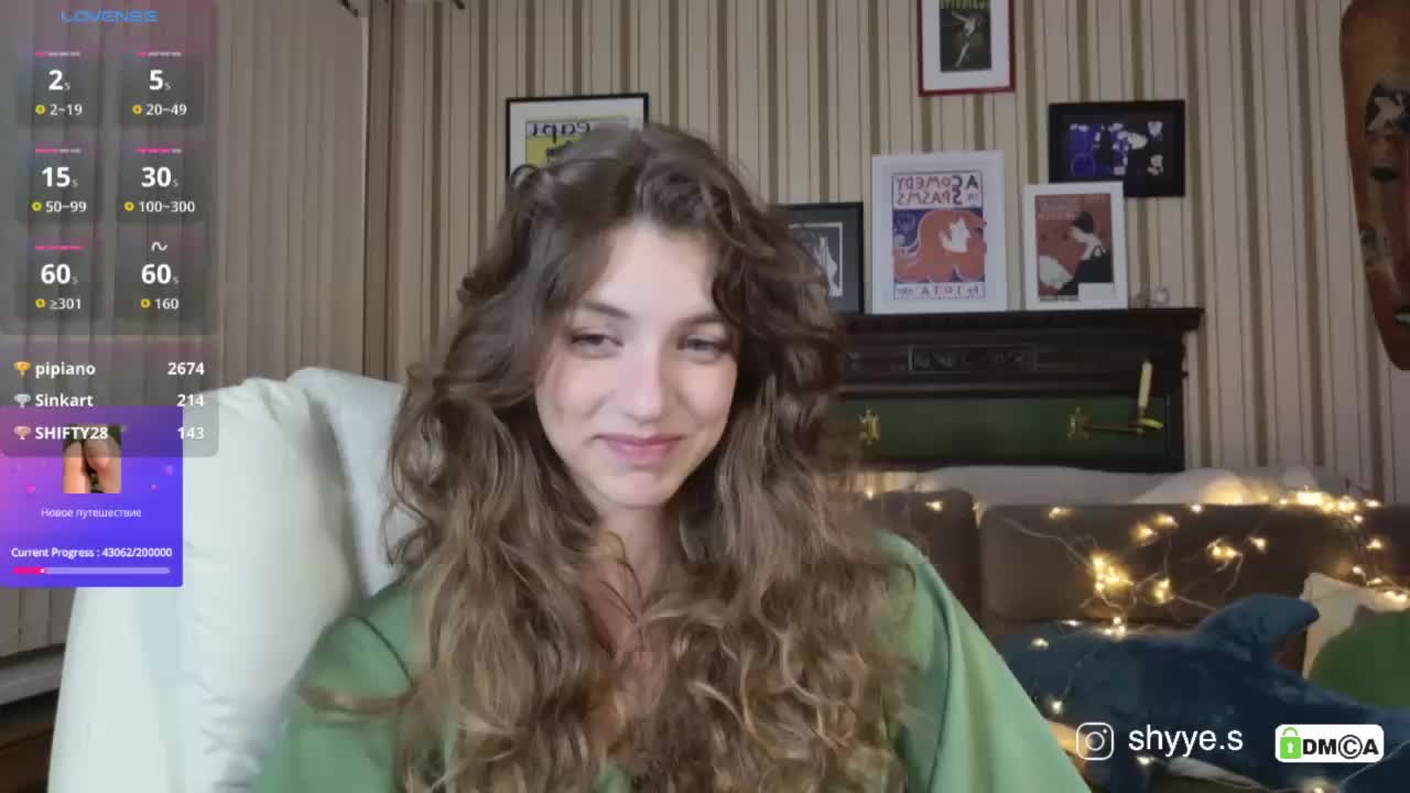 SarahShy Cam Model Chat October 1, 2025