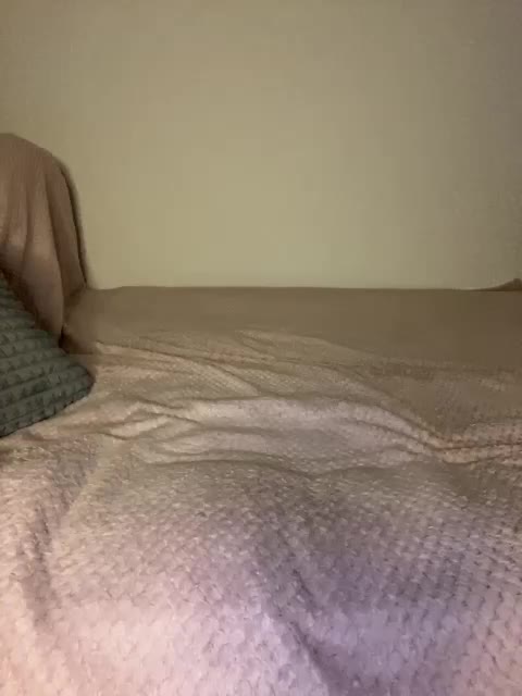 LINA_A Cam Model Chat October 1, 2025