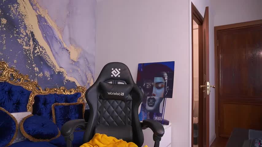 LilElfie Cam Model Chat October 1, 2025