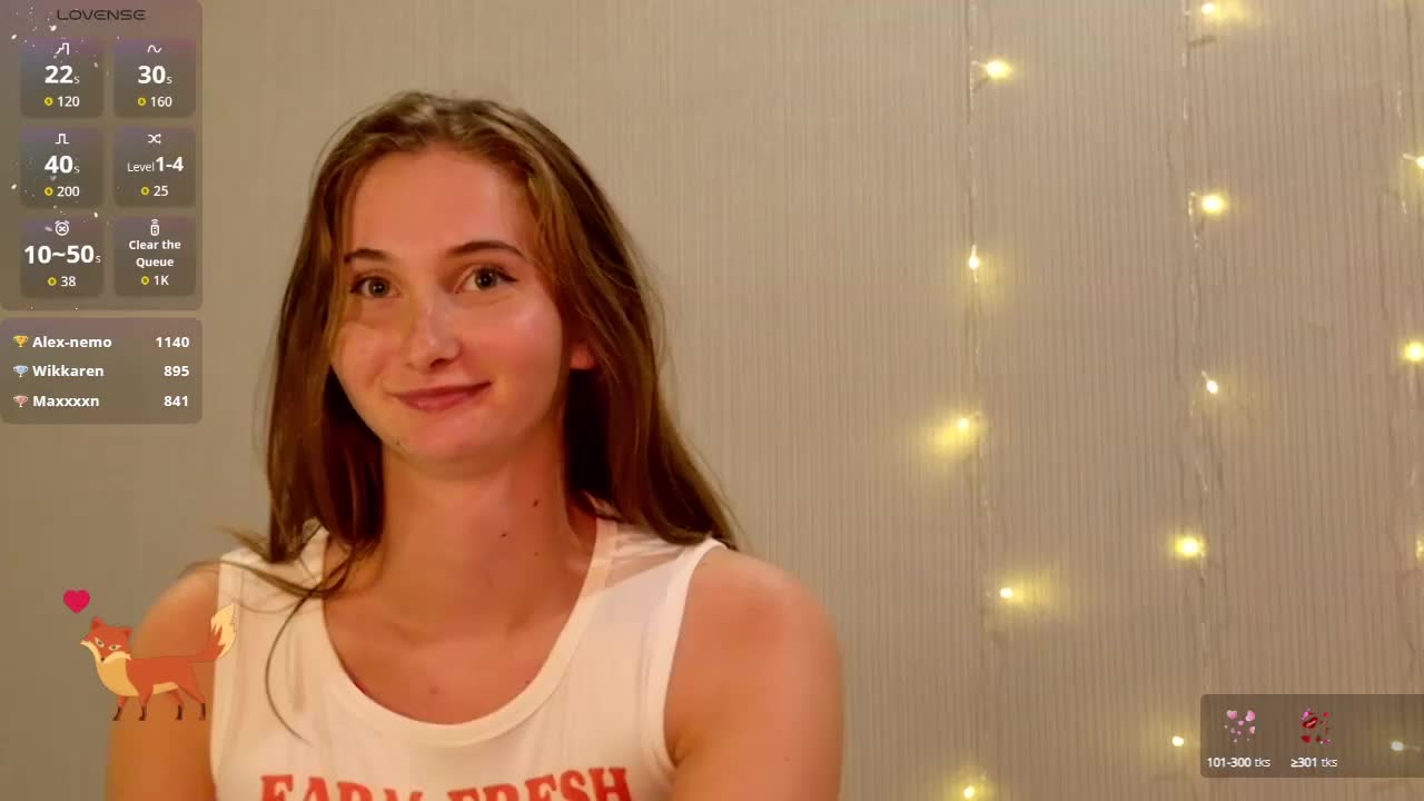 PeachGirl Cam Model Chat October 1, 2025