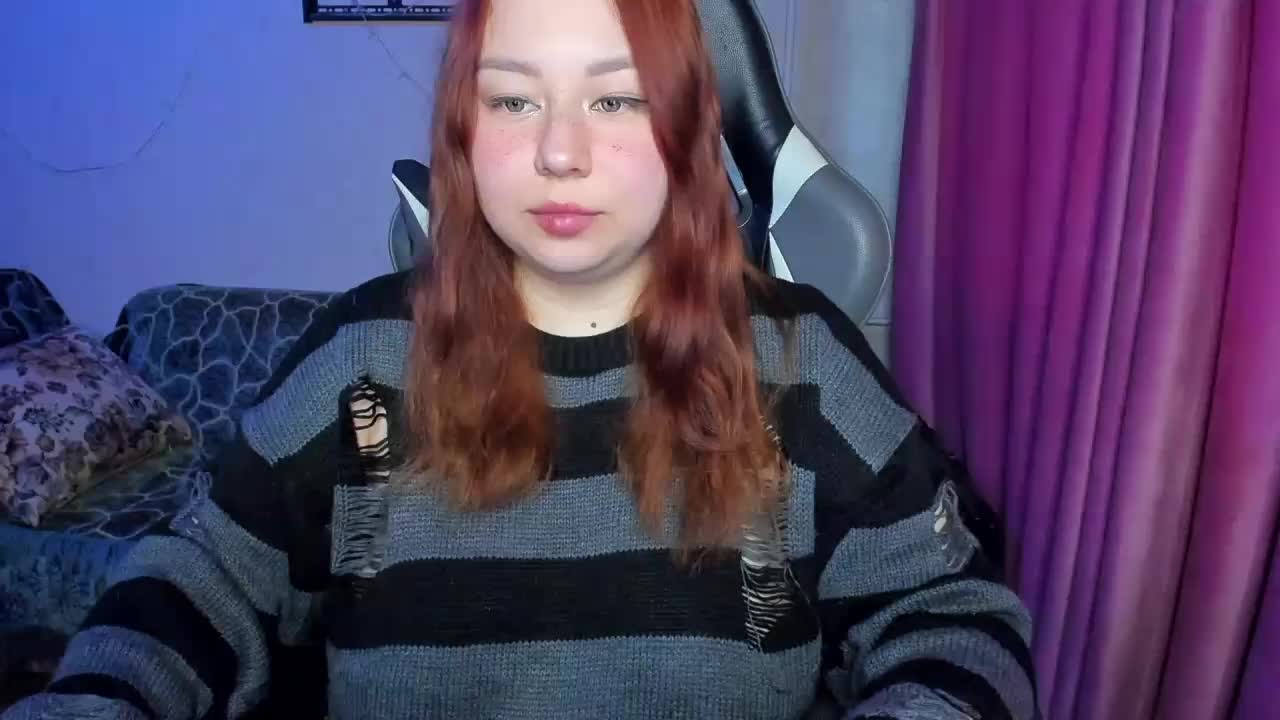 MilkaFoxy Cam Model Chat October 1, 2025