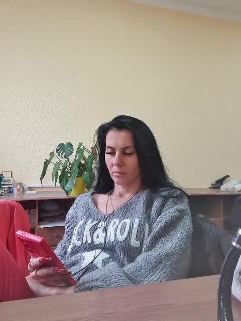 -France- Cam Model Chat October 1, 2025