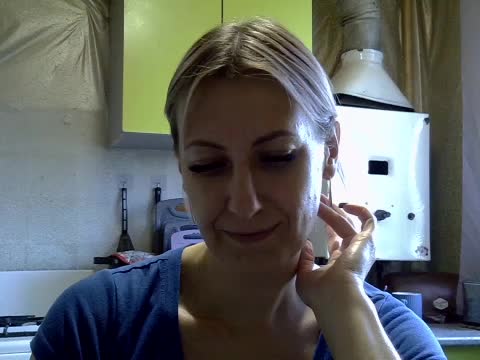 AshleyXHoney Cam Model Chat October 1, 2025