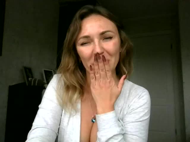 CuteAngelina Cam Model Chat October 1, 2025