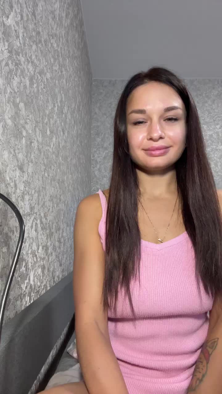 Maryllove Cam Model Chat October 1, 2025