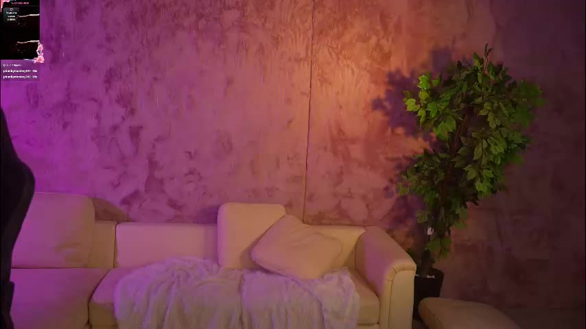 bright_diamonds_054 Cam Model Chat October 1, 2025