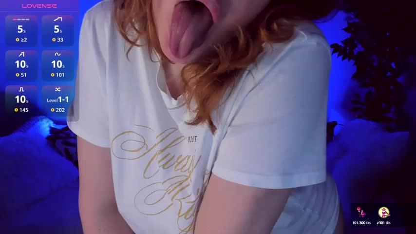 Sexy-Housewife Cam Model Chat October 1, 2025