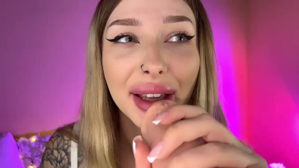 eleanor_rr_ Cam Model Chat October 1, 2025