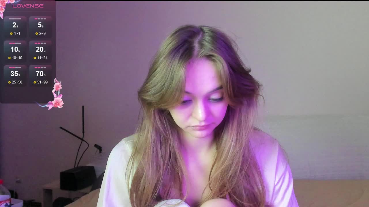 may-flower Cam Model Chat October 1, 2025