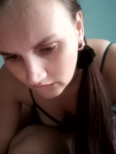 LisaLovHoney Cam Model Chat October 1, 2025