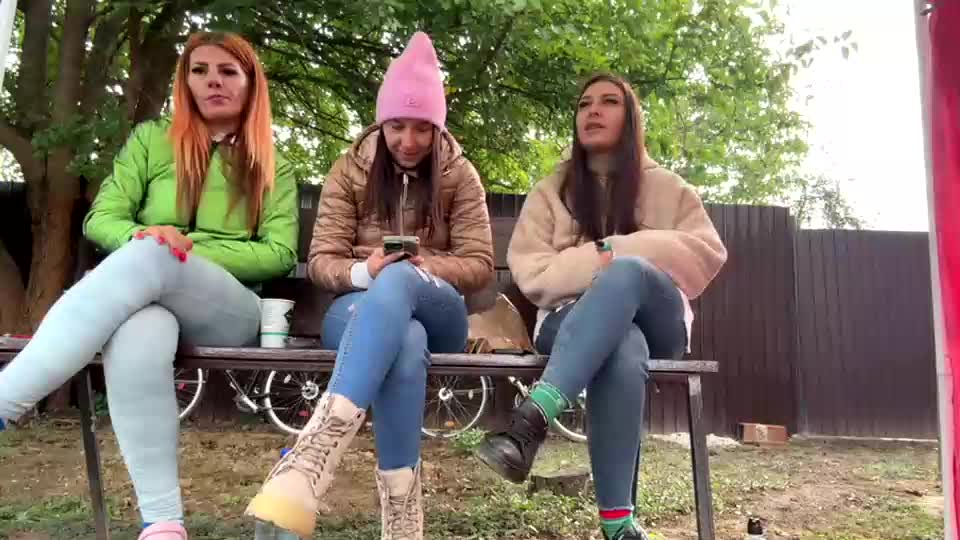 squirt_bunny77 Cam Model Chat October 1, 2025