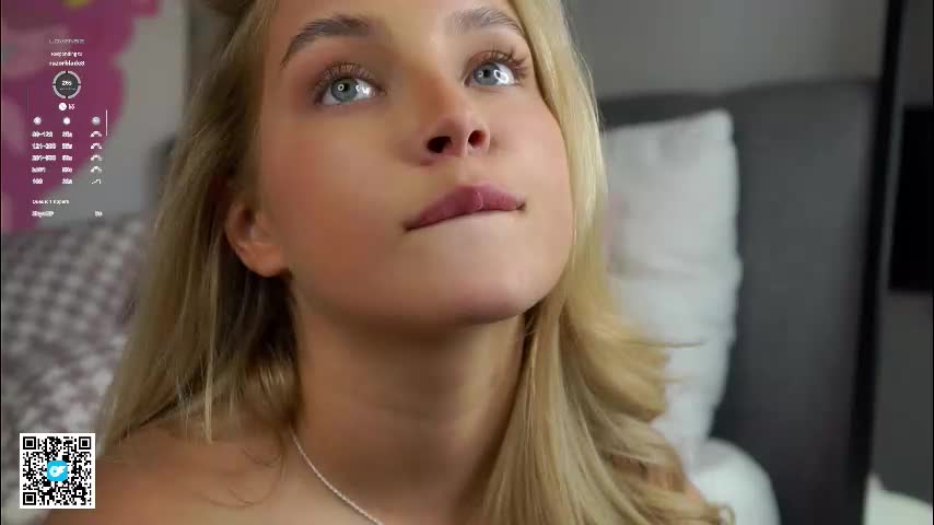 lipswithsmileonthem Cam Model Chat October 1, 2025