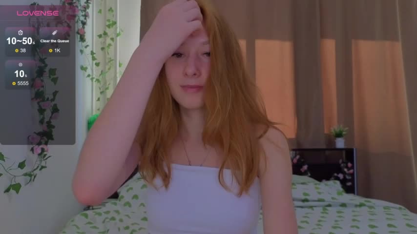 Candy_Flosse Cam Model Chat October 1, 2025