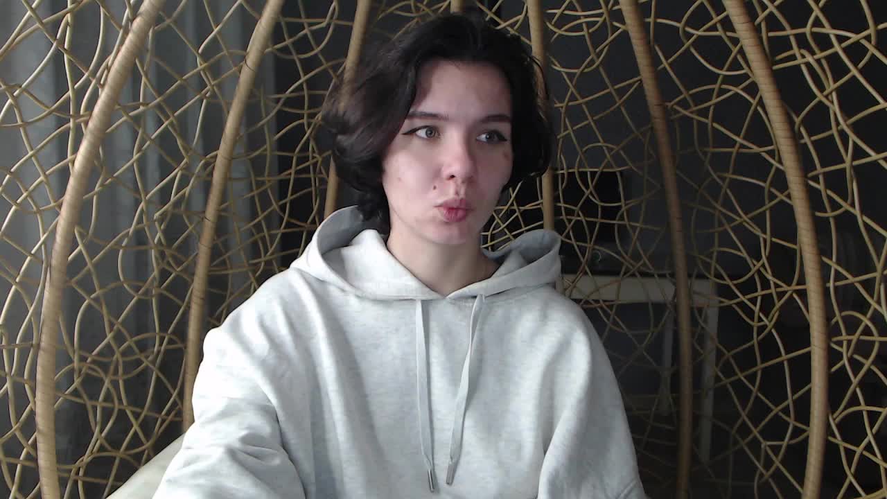 Lulu-Sun Cam Model Chat October 1, 2025