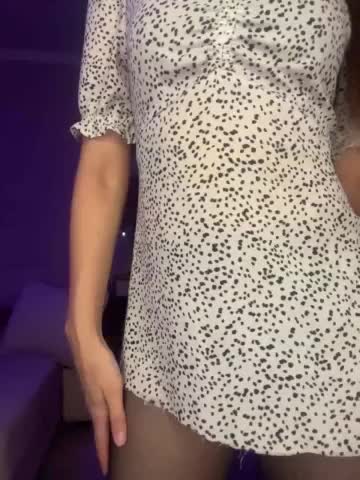 Myr-kiss Cam Model Chat October 1, 2025