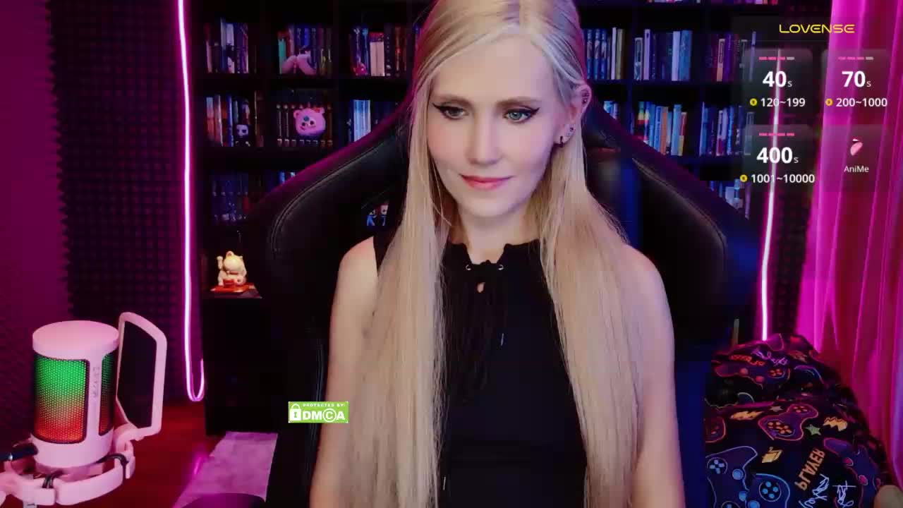 __--__ Cam Model Chat October 1, 2025