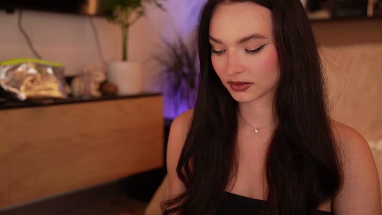 blackvelveet Cam Model Chat October 2, 2025