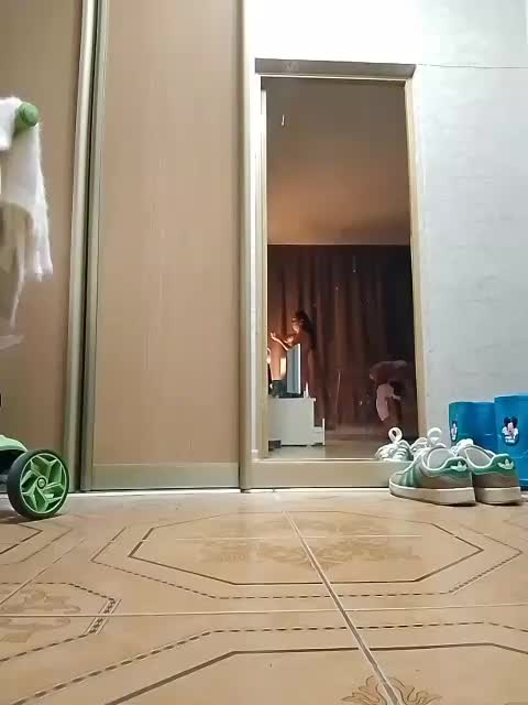 KONFETKAA-1 Cam Model Chat October 2, 2025