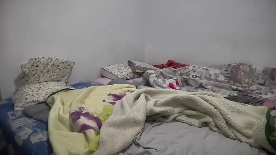 rosea_champagne Cam Model Chat October 2, 2025