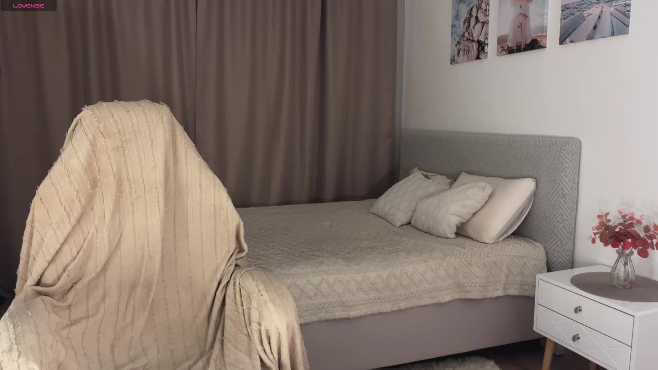 diaanona Cam Model Chat October 2, 2025