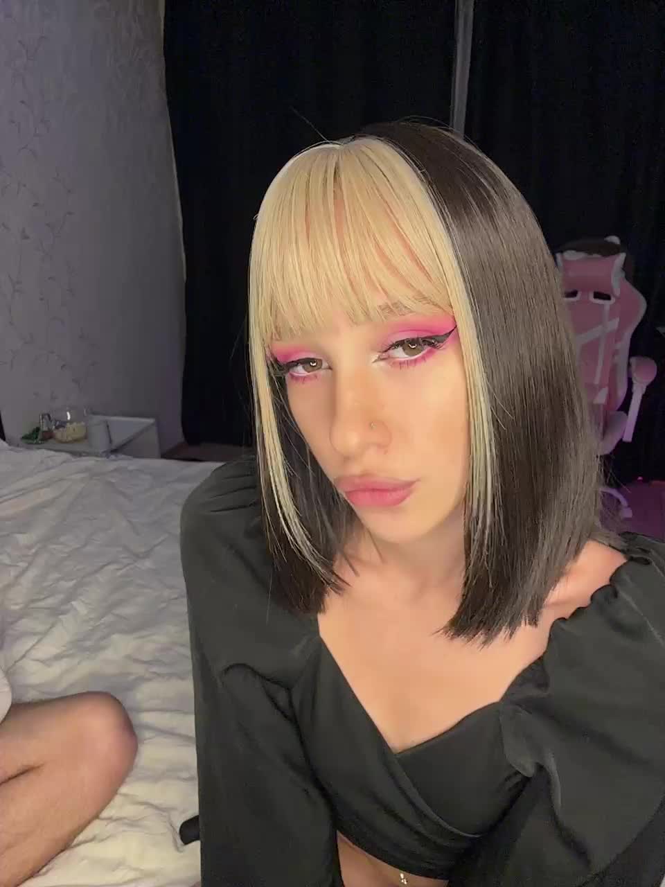 millemimi Cam Model Chat October 2, 2025