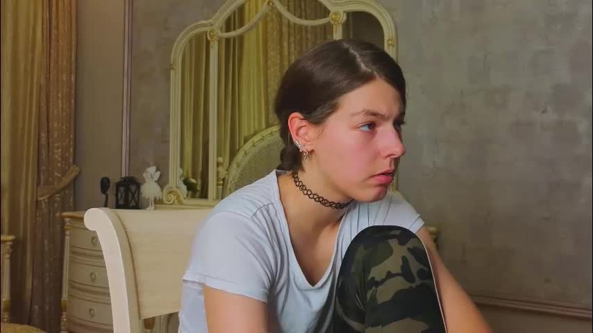 corriezarella Cam Model Chat October 2, 2025