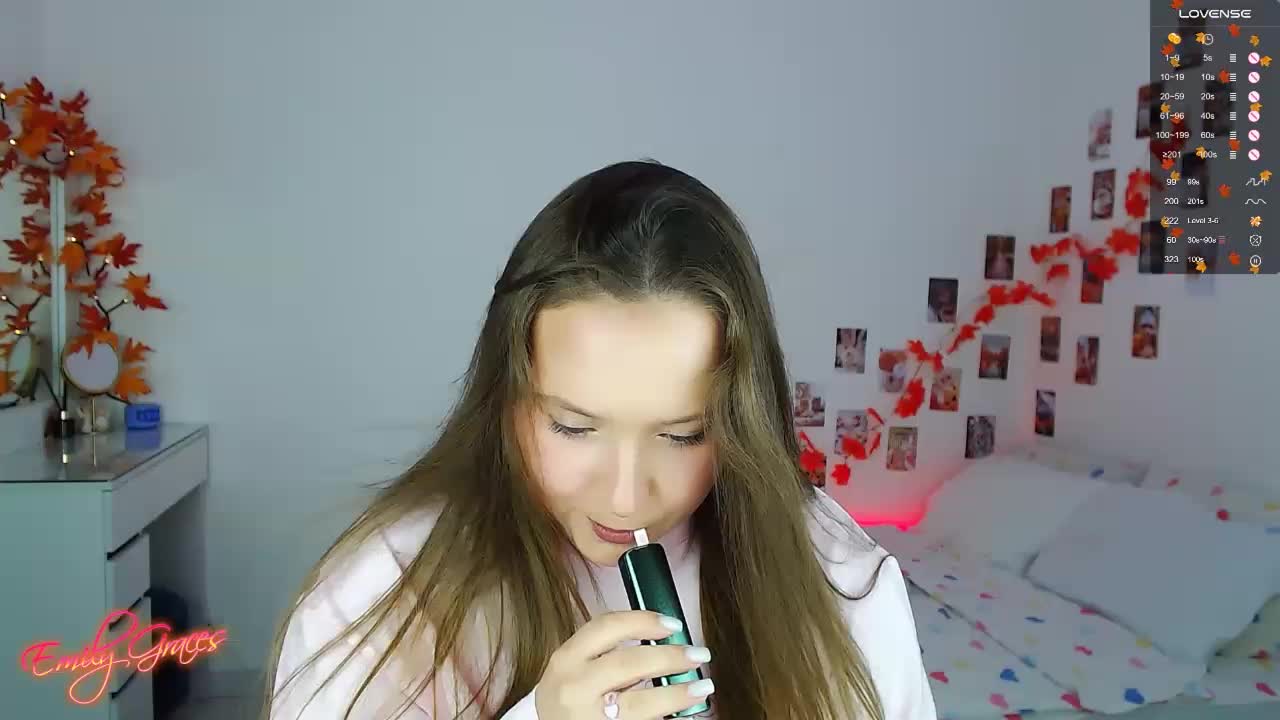 -EmilyxGrasez- Cam Model Chat October 2, 2025