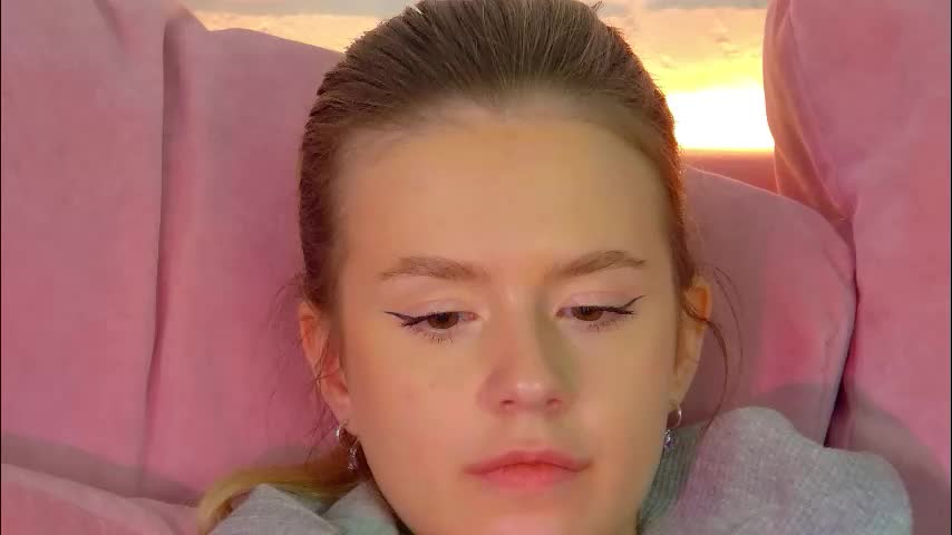 milanabalmain Cam Model Chat October 2, 2025