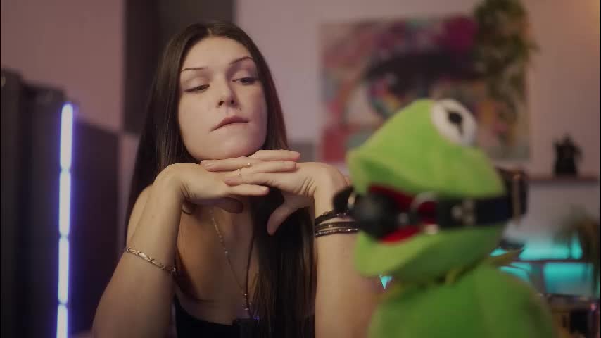 m1agarand Cam Model Chat October 2, 2025