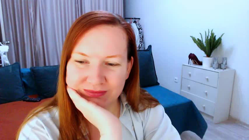 GoddessLara Cam Model Chat October 2, 2025