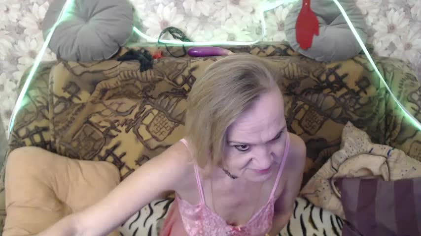 MissBekker Cam Model Chat October 2, 2025