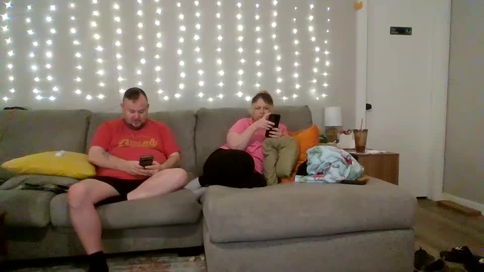 victoriaandjesse Cam Model Chat October 2, 2025