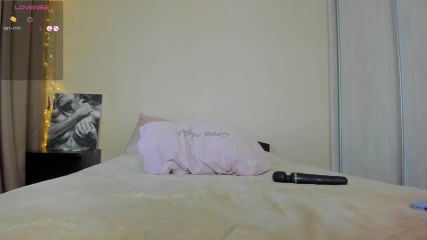 Bella_Foryou Cam Model Chat October 2, 2025