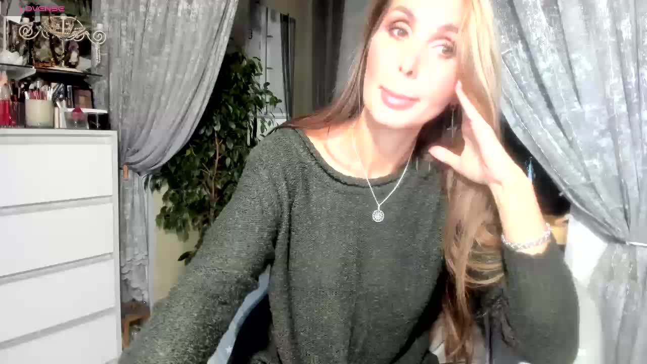 Aurora108 Cam Model Chat October 2, 2025