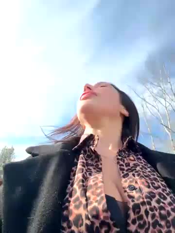 AleksandraRich Cam Model Chat October 2, 2025