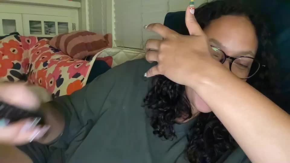 dreamyriri Cam Model Chat October 2, 2025