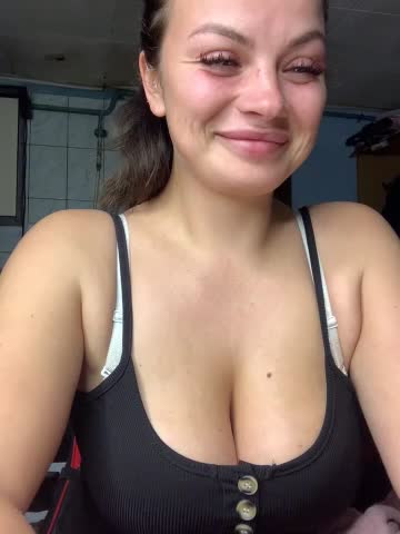 Sweeeeet_Candy Cam Model Chat October 2, 2025