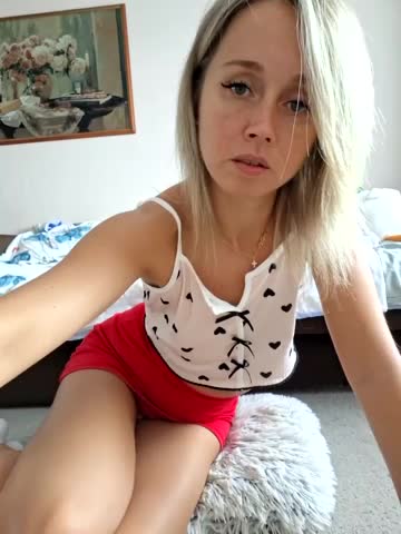 b_l_o_n_d_i_n_k_a Cam Model Chat October 2, 2025