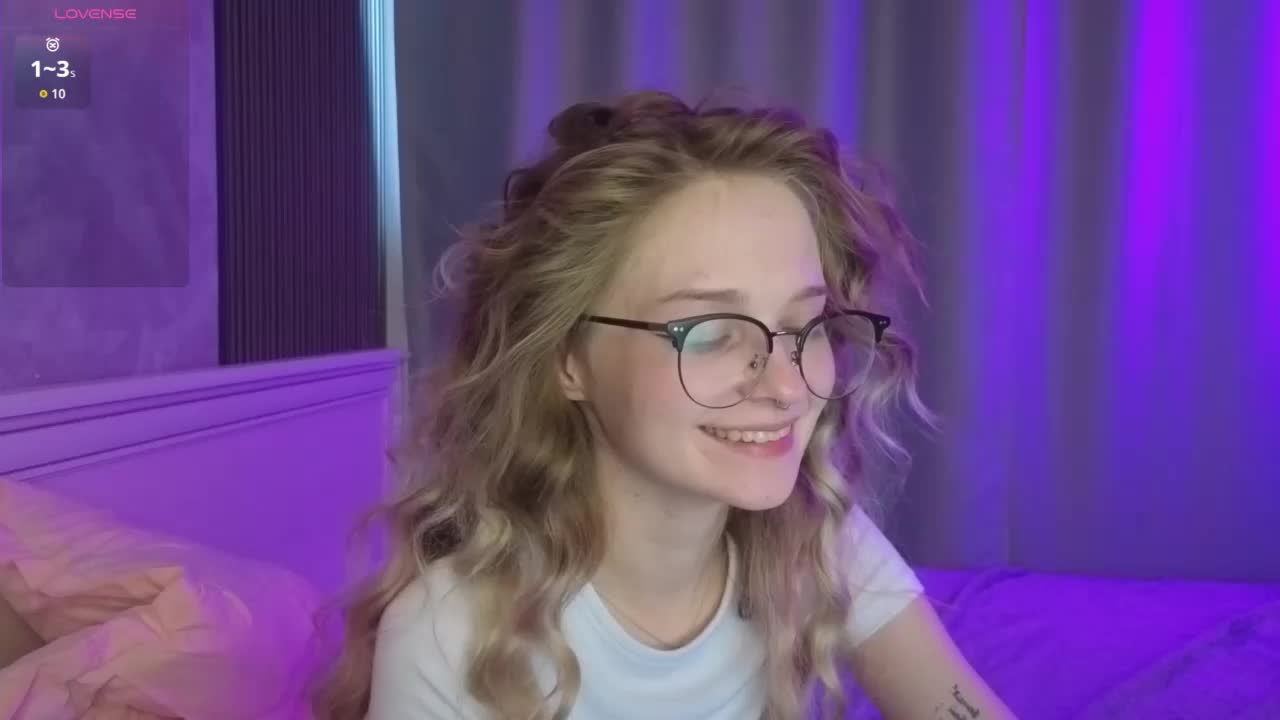 vialeta-baby Cam Model Chat October 2, 2025