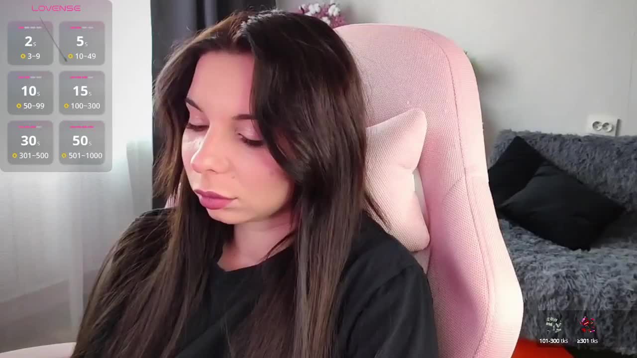 Lady-shy Cam Model Chat October 2, 2025