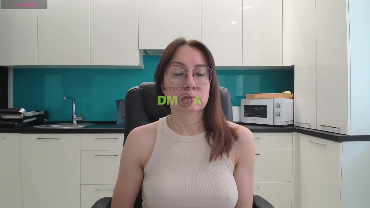 Valerianice Cam Model Chat October 2, 2025